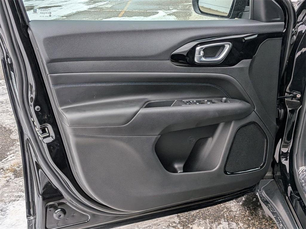 new 2026 Jeep Compass car, priced at $31,150