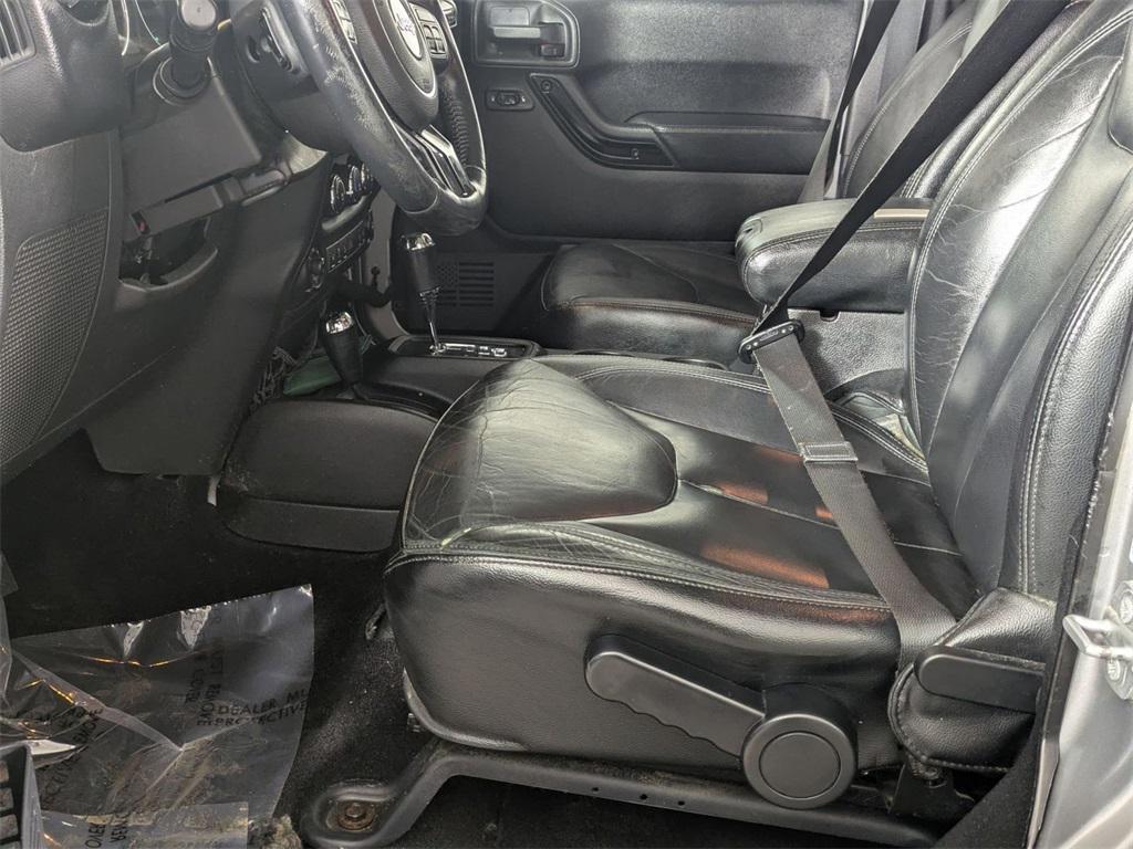 used 2015 Jeep Wrangler Unlimited car, priced at $17,095