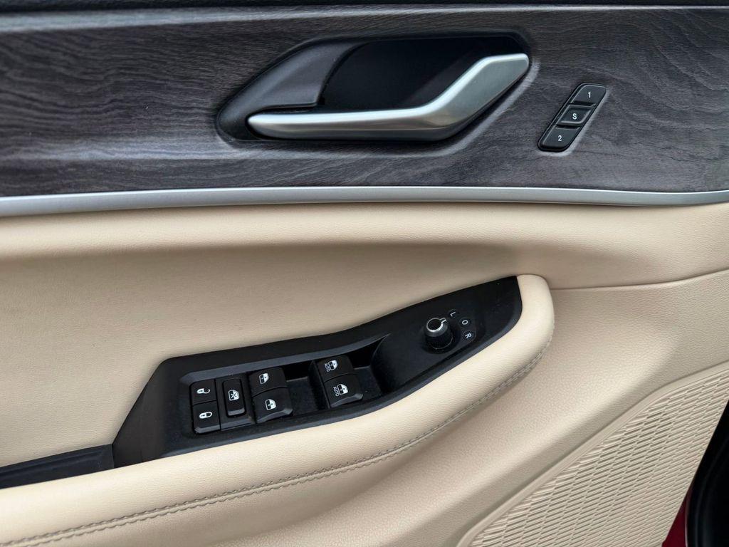 used 2023 Jeep Grand Cherokee L car, priced at $33,650