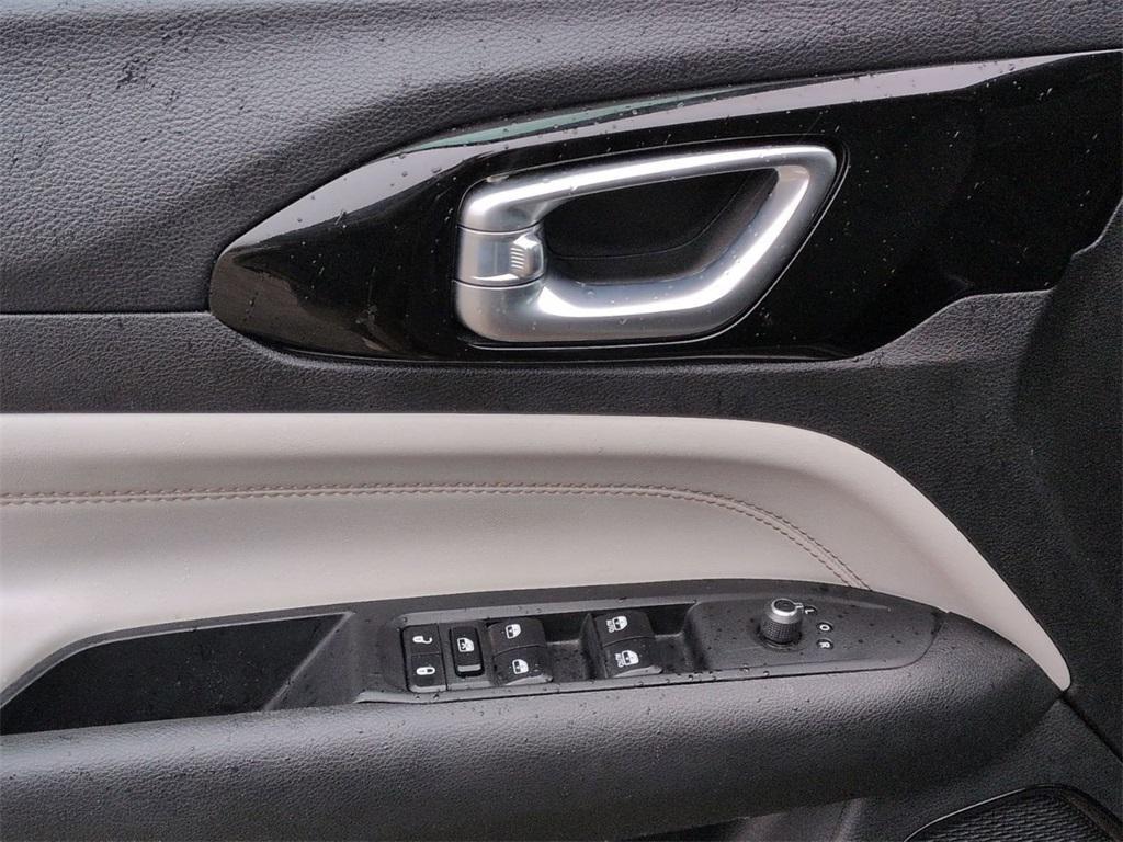 used 2023 Jeep Compass car, priced at $19,450