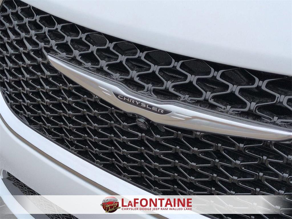 new 2026 Chrysler Pacifica car, priced at $40,629