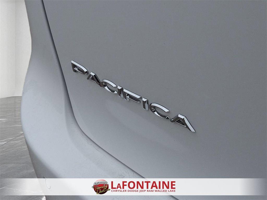 new 2026 Chrysler Pacifica car, priced at $40,629