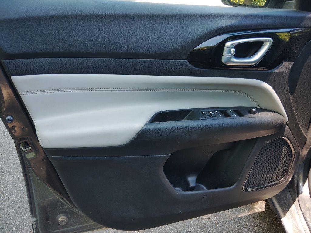 used 2023 Jeep Compass car, priced at $19,999