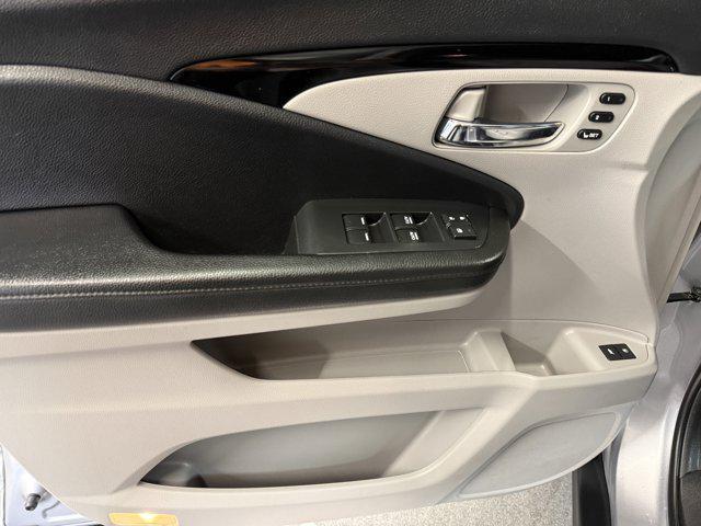 used 2022 Honda Pilot car, priced at $35,190