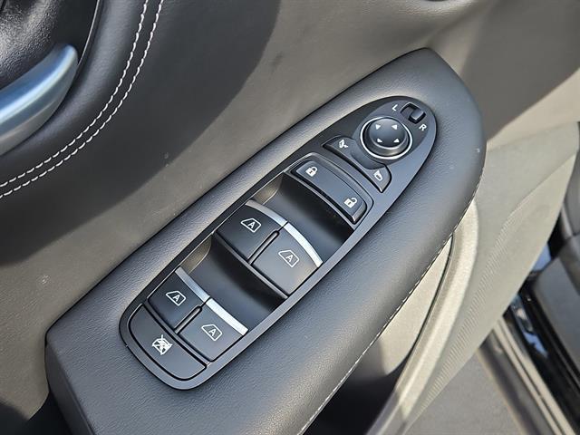 new 2025 INFINITI QX55 car, priced at $42,126