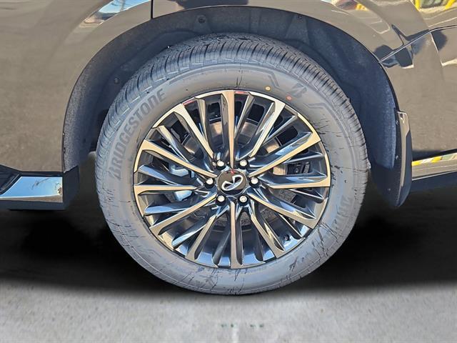new 2026 INFINITI QX80 car, priced at $109,664