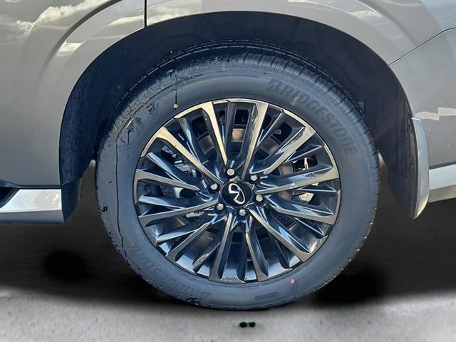 new 2026 INFINITI QX80 car, priced at $101,624