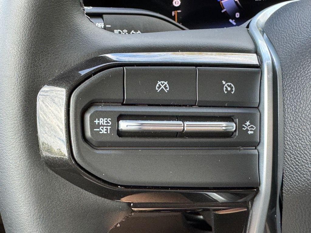 used 2023 Chevrolet Colorado car, priced at $29,956