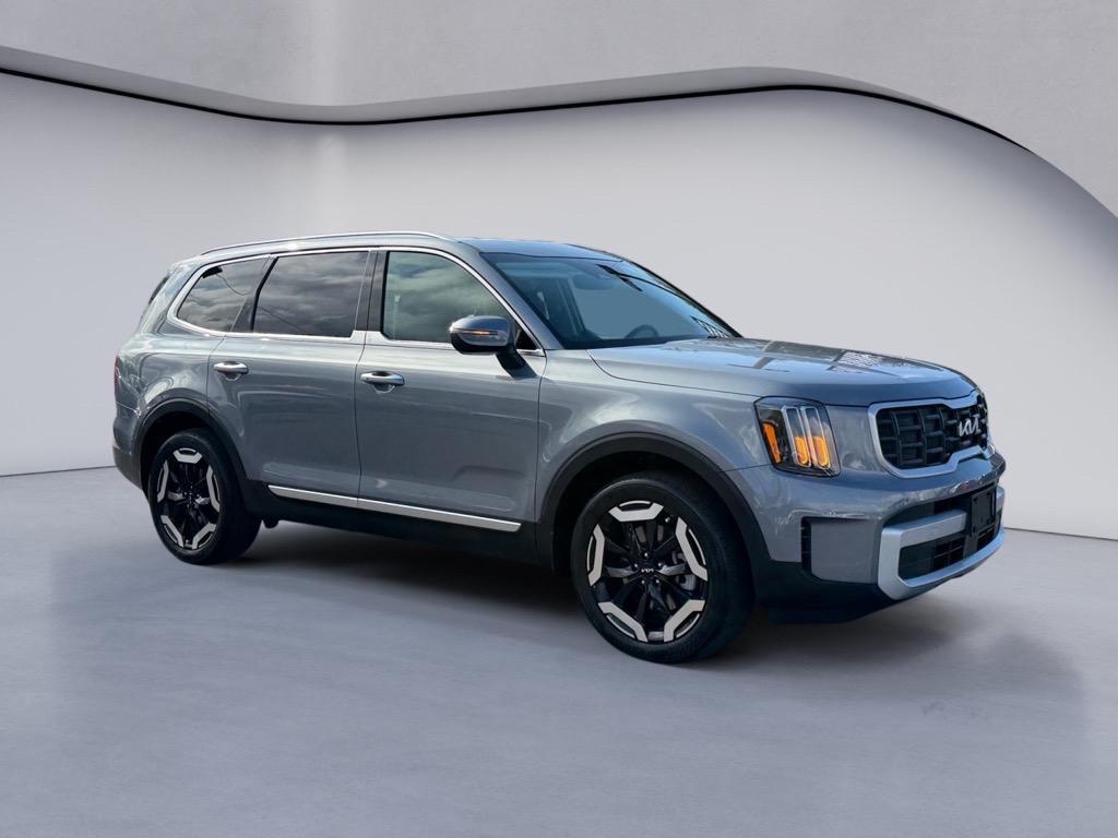 used 2025 Kia Telluride car, priced at $36,989