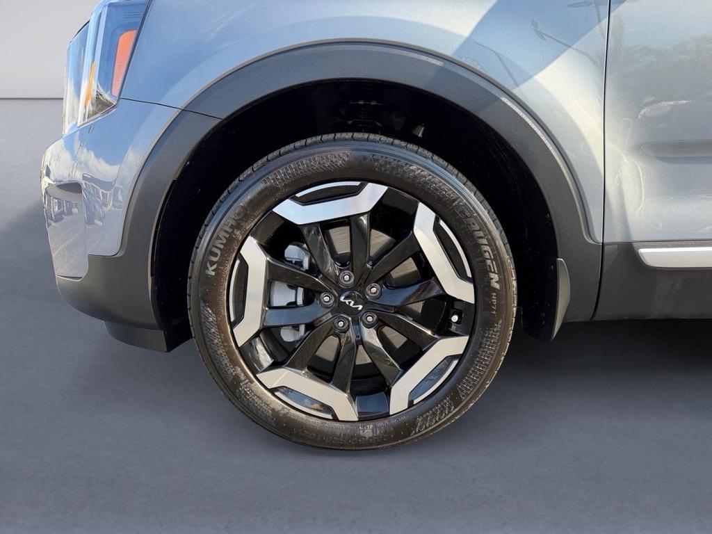 used 2025 Kia Telluride car, priced at $36,989
