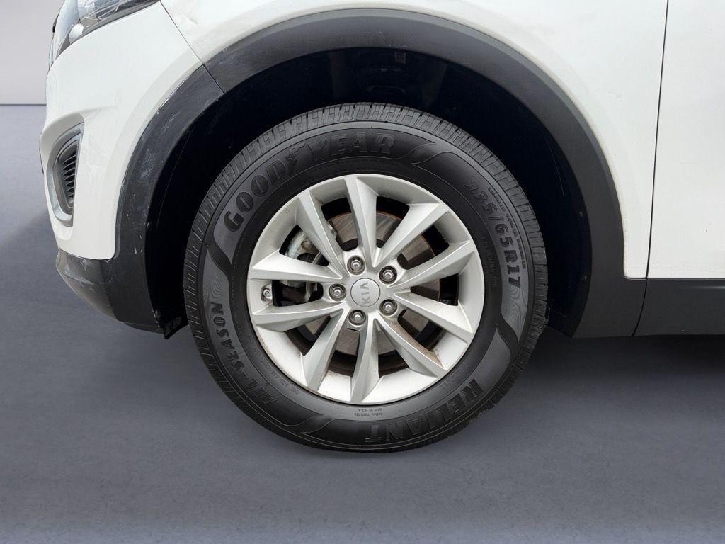 used 2017 Kia Sorento car, priced at $9,979