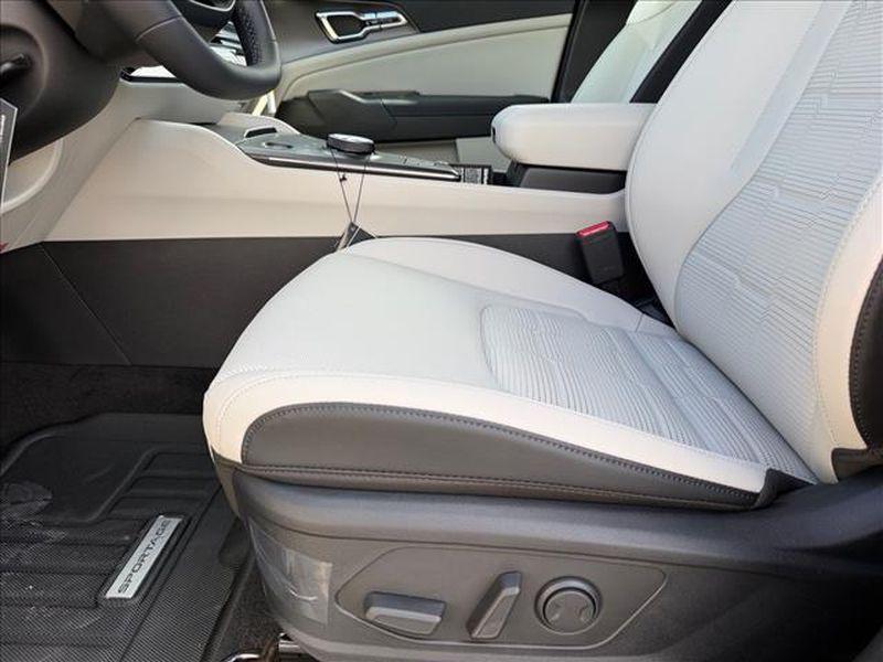 new 2026 Kia Sportage Hybrid car, priced at $40,690