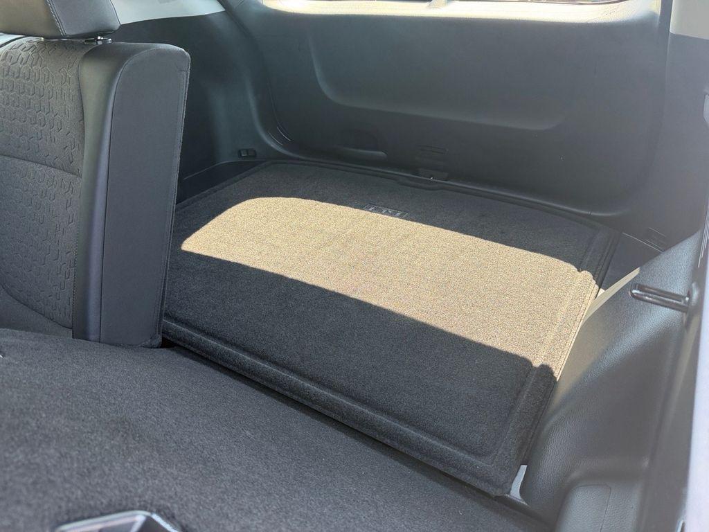 used 2025 Kia Seltos car, priced at $25,900