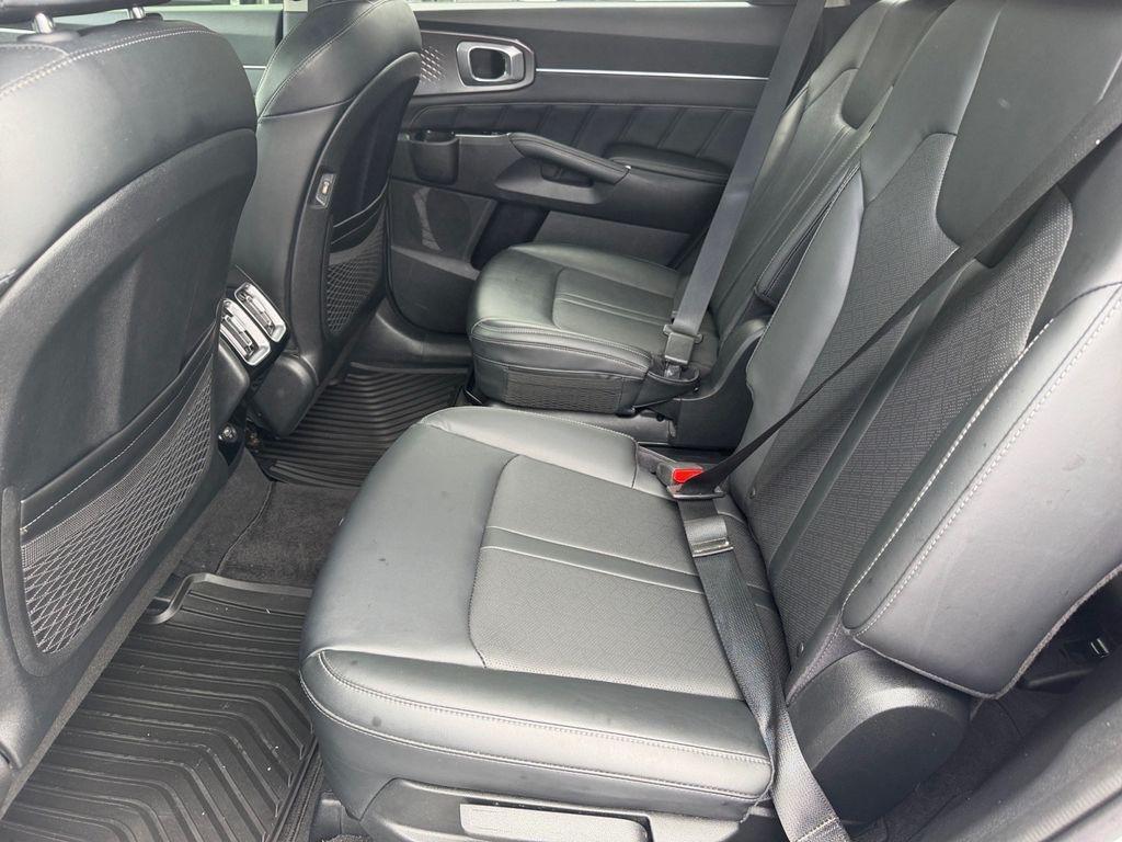 used 2021 Kia Sorento car, priced at $24,316