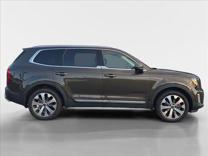 used 2022 Kia Telluride car, priced at $33,247