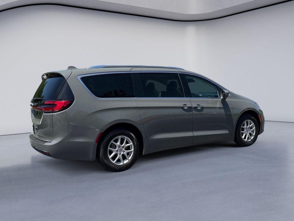 used 2021 Chrysler Pacifica car, priced at $22,350
