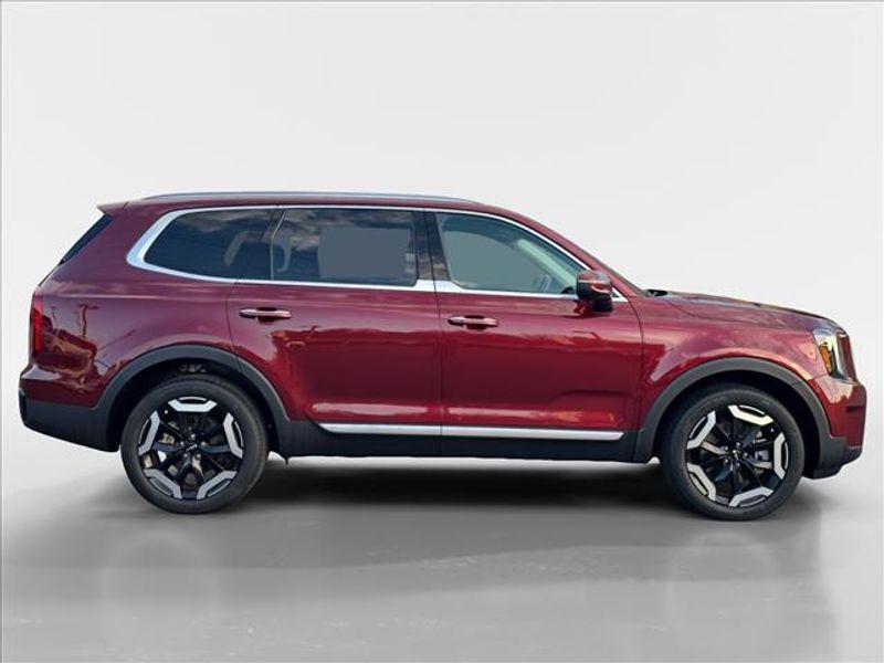 used 2023 Kia Telluride car, priced at $31,987