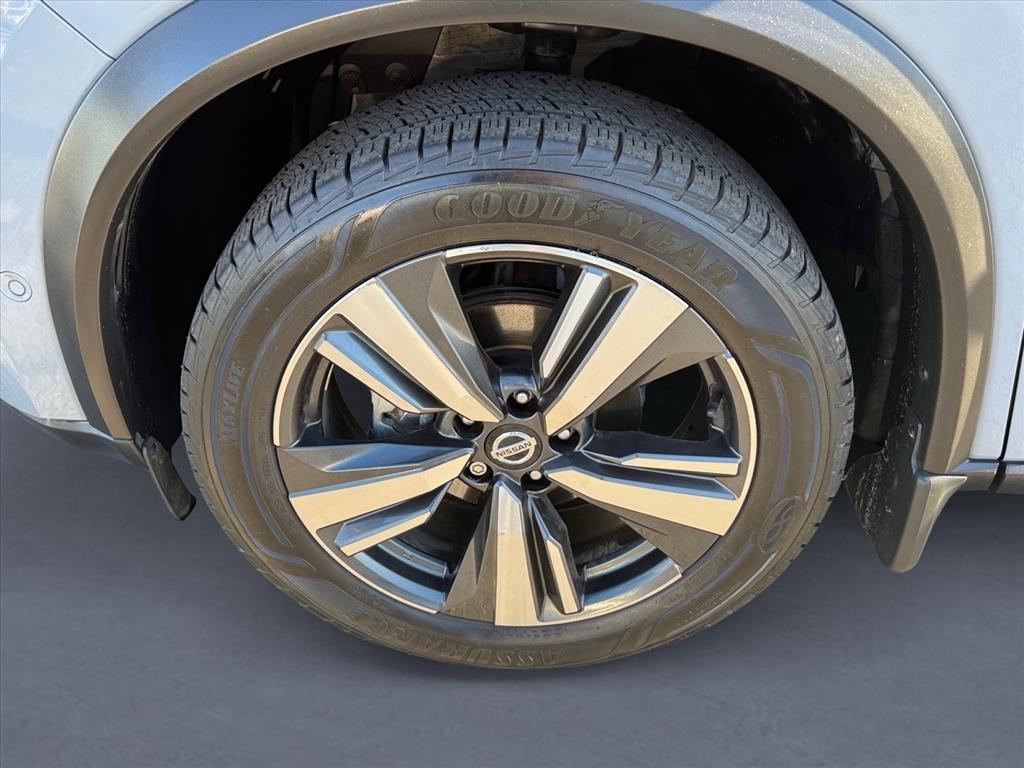 used 2021 Nissan Rogue car, priced at $21,869