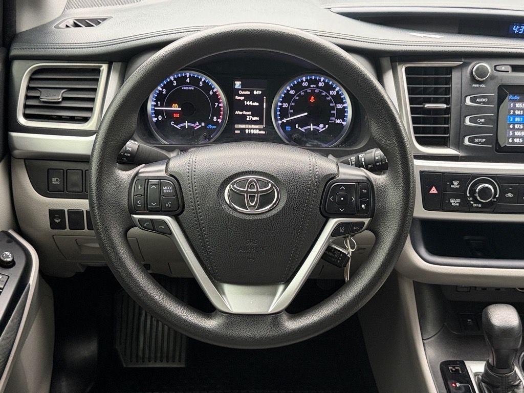used 2019 Toyota Highlander car, priced at $21,025