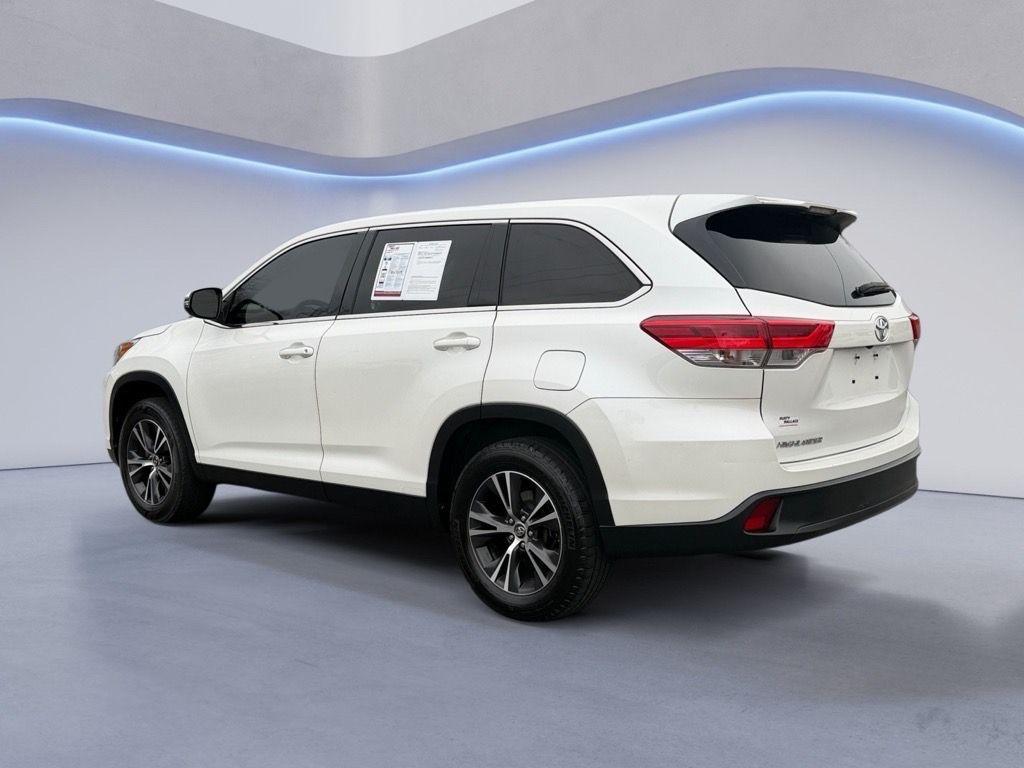 used 2019 Toyota Highlander car, priced at $21,025