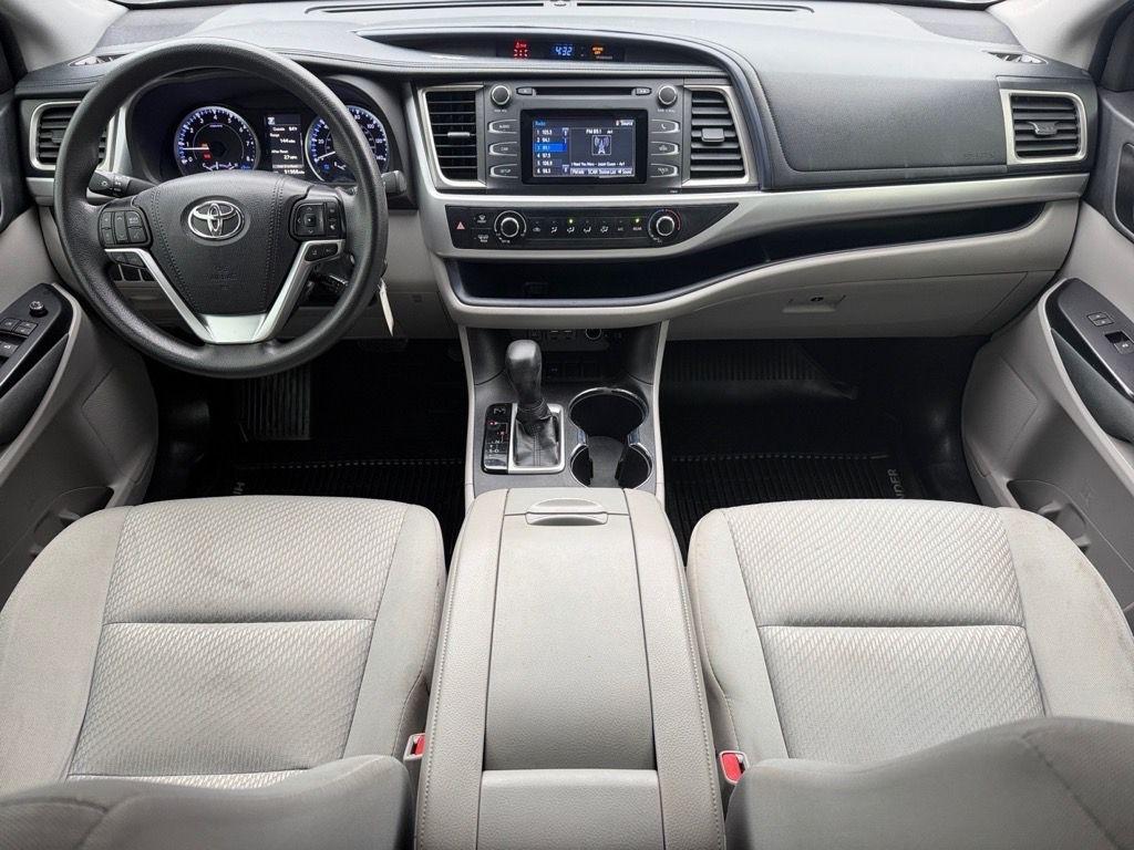 used 2019 Toyota Highlander car, priced at $21,025