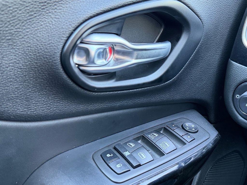 used 2021 Jeep Cherokee car, priced at $16,500