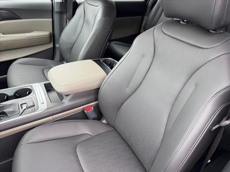 new 2026 Kia Carnival car, priced at $37,990