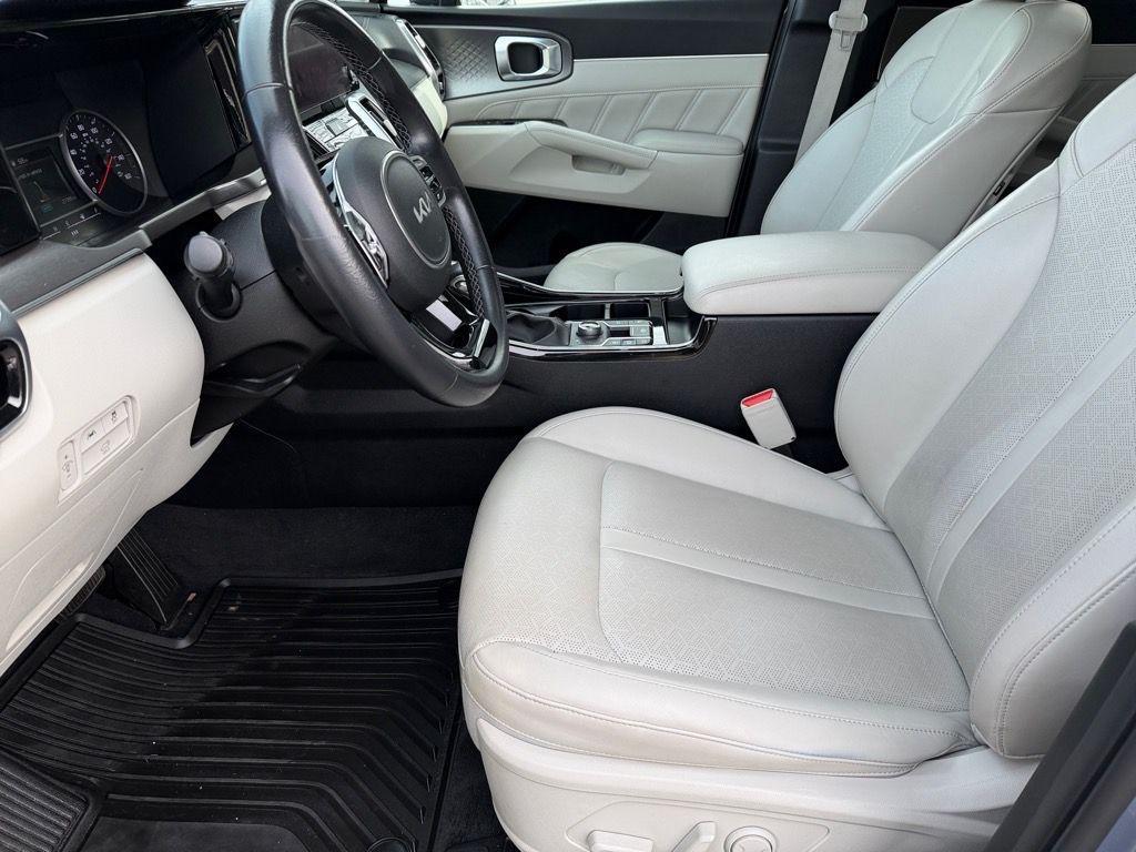 used 2022 Kia Sorento car, priced at $33,778