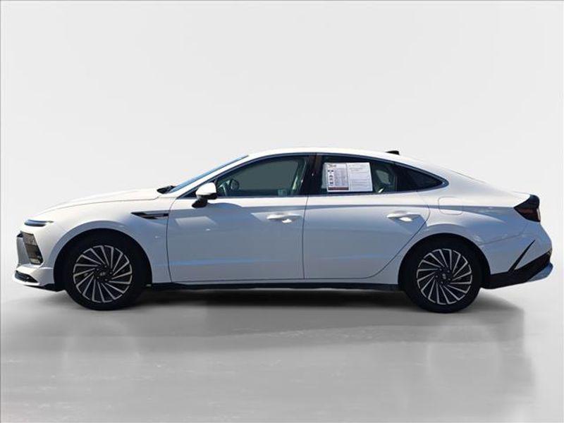 used 2024 Hyundai Sonata Hybrid car, priced at $25,900
