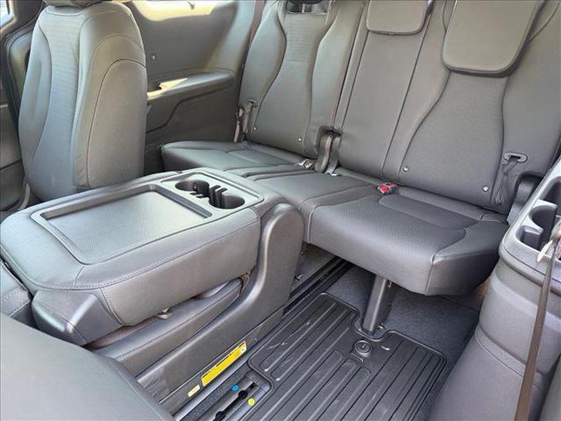 new 2026 Kia Carnival Hybrid car, priced at $53,680
