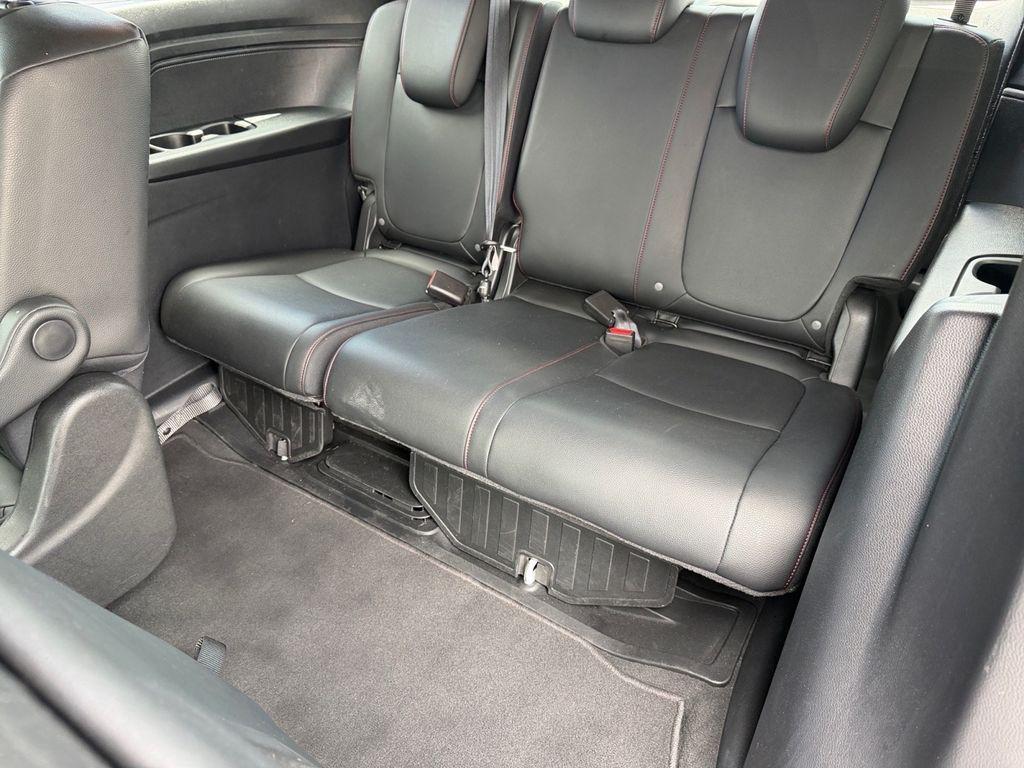 used 2025 Honda Odyssey car, priced at $37,900