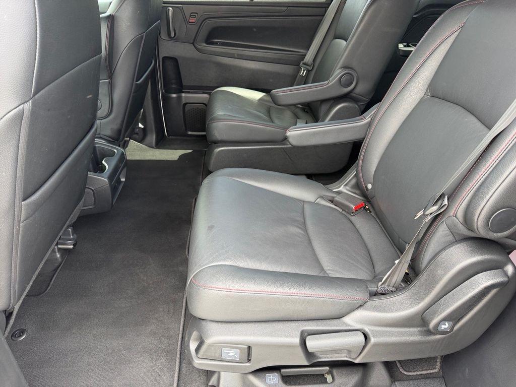used 2025 Honda Odyssey car, priced at $37,900