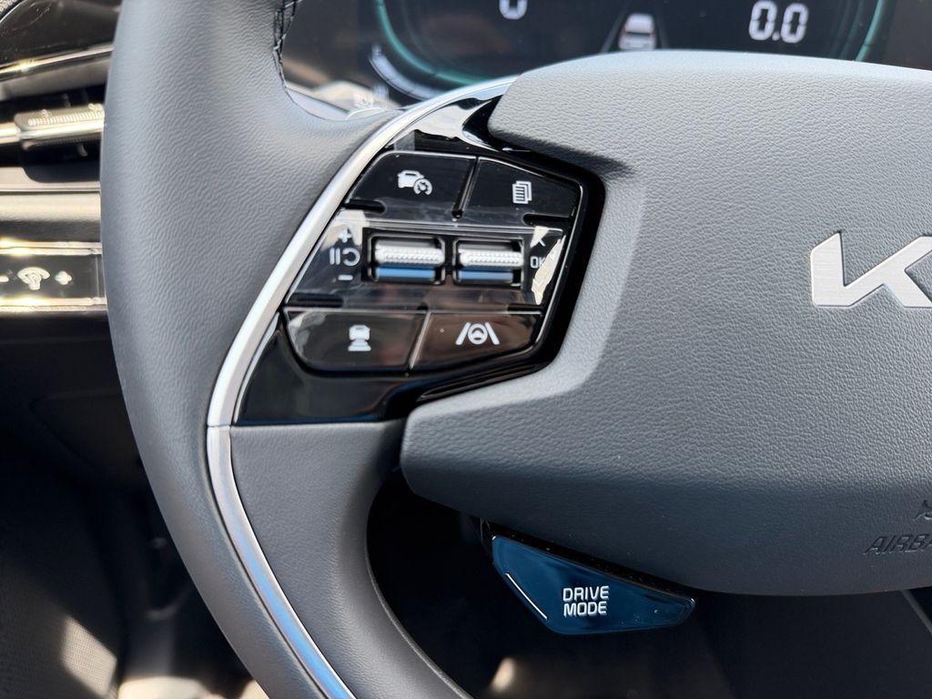 new 2026 Kia Niro car, priced at $30,385