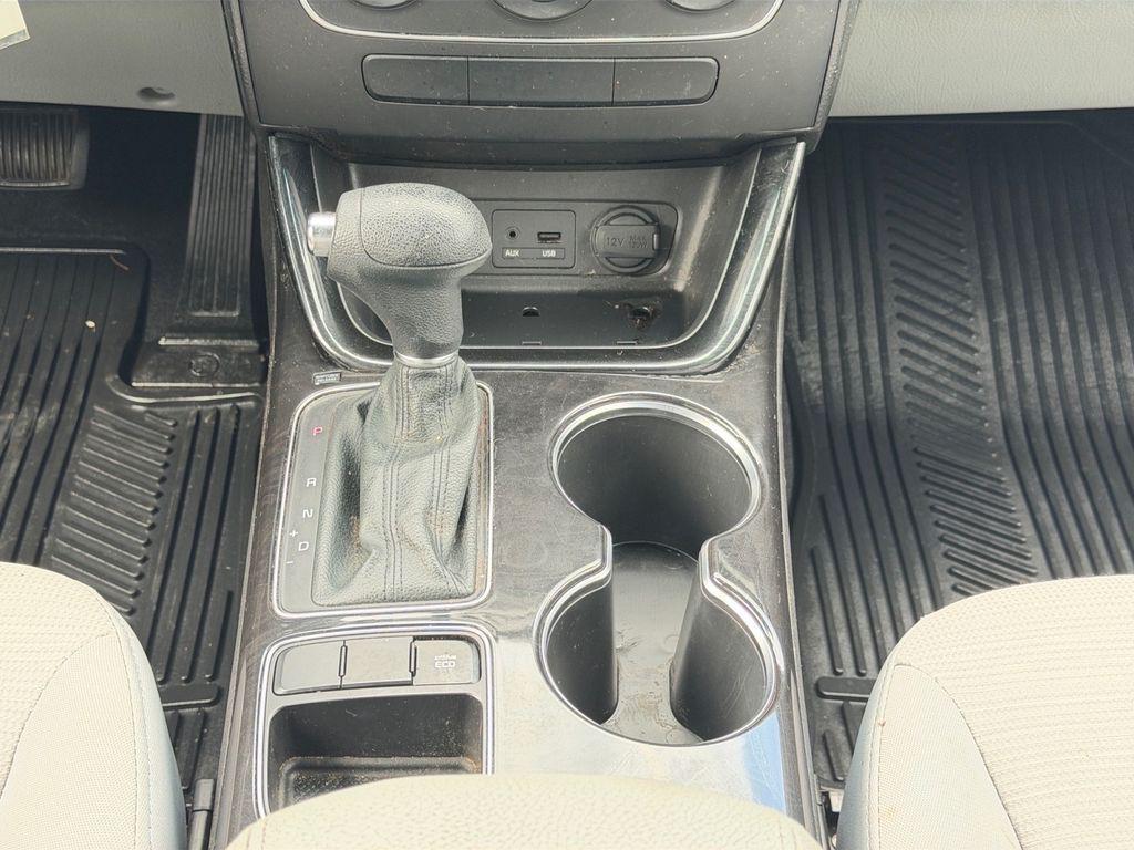 used 2015 Kia Sorento car, priced at $6,400