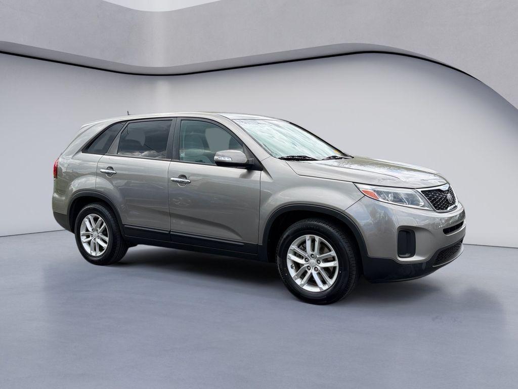 used 2015 Kia Sorento car, priced at $6,400