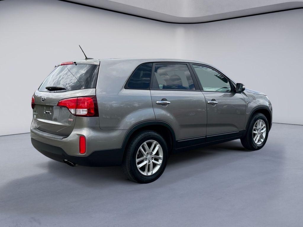 used 2015 Kia Sorento car, priced at $6,400