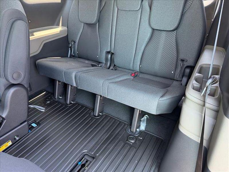 new 2026 Kia Carnival car, priced at $36,500