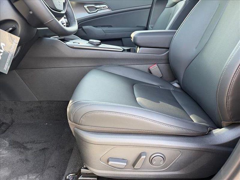 new 2026 Kia Sportage Hybrid car, priced at $38,760