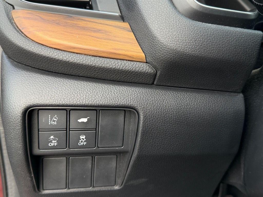 used 2017 Honda CR-V car, priced at $19,377