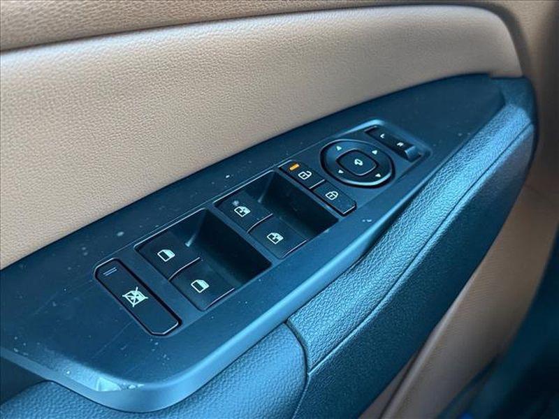 new 2026 Kia Sportage car, priced at $37,655