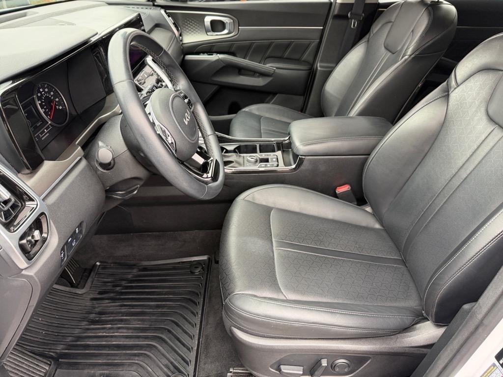 used 2022 Kia Sorento car, priced at $28,979