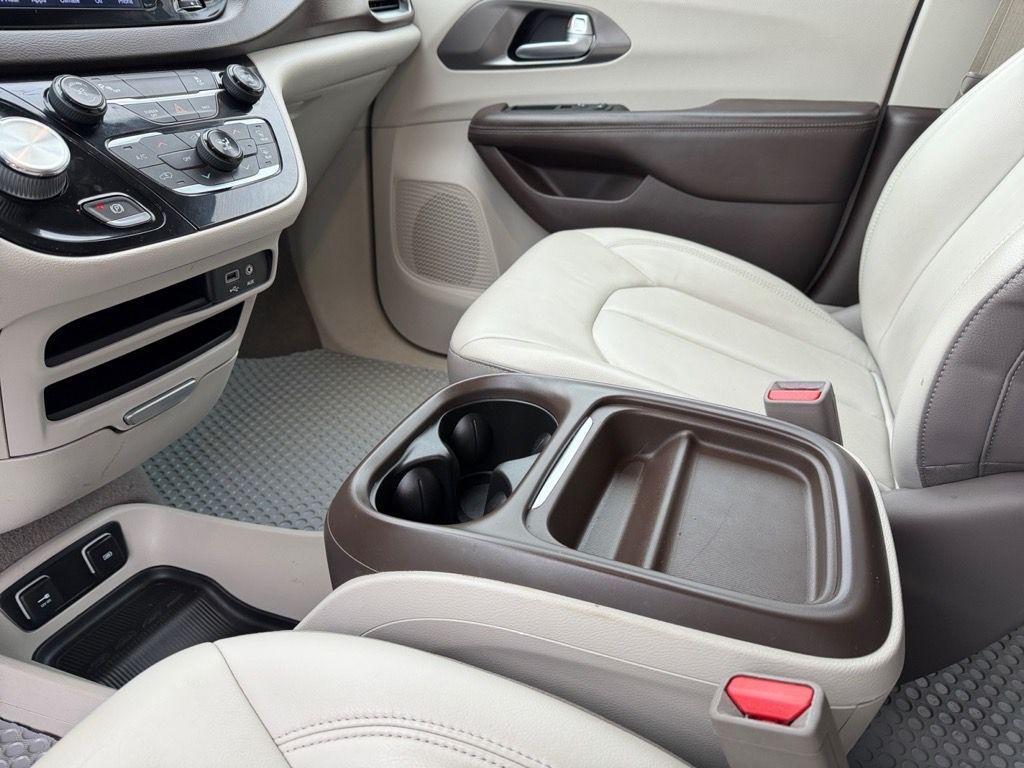 used 2017 Chrysler Pacifica car, priced at $19,287