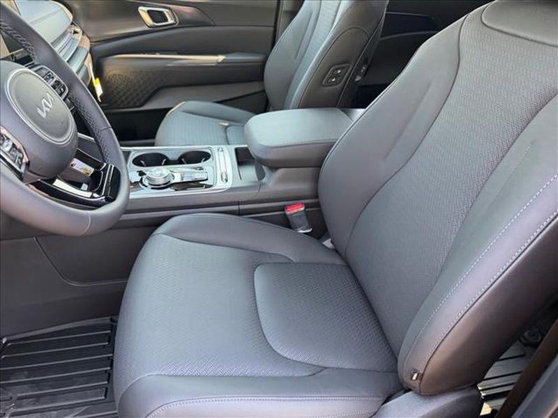 new 2026 Kia Carnival Hybrid car, priced at $53,310