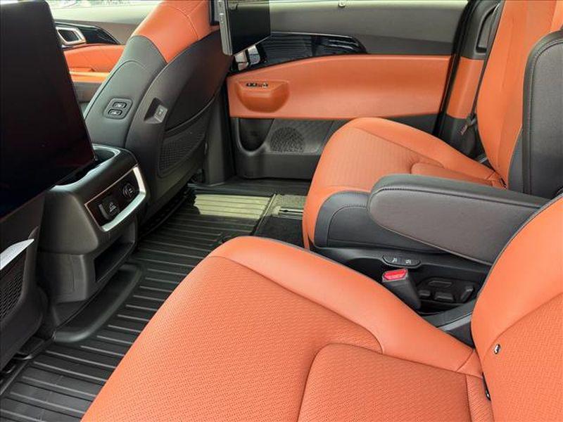 new 2026 Kia Carnival car, priced at $53,833