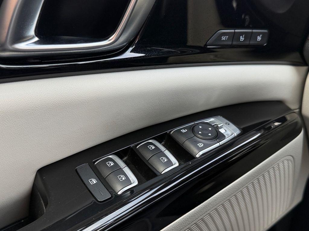 used 2022 Kia Carnival car, priced at $27,656