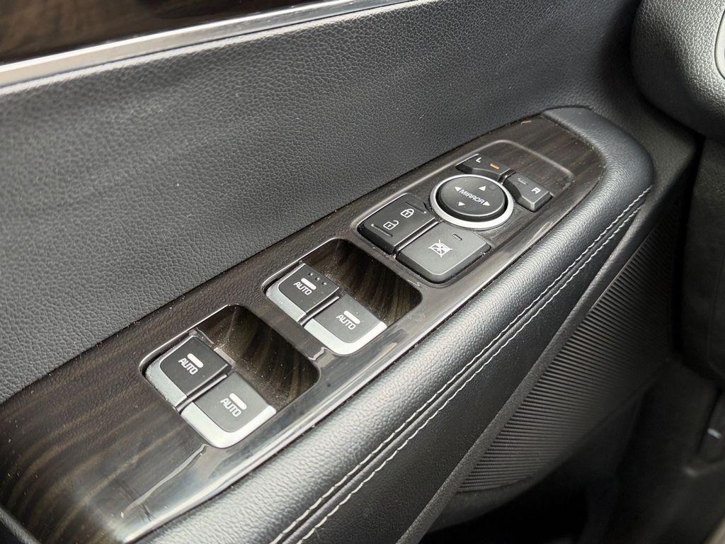 used 2020 Kia Sorento car, priced at $14,950