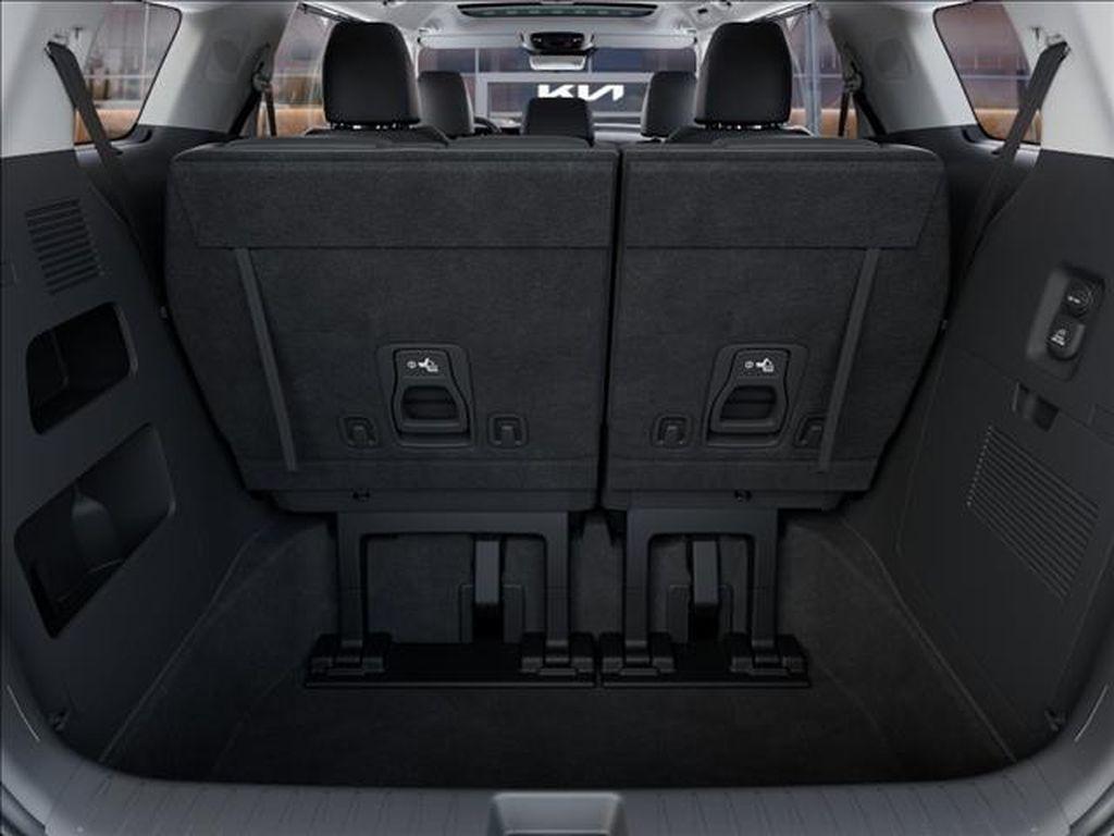 new 2027 Kia Carnival Hybrid car, priced at $54,135