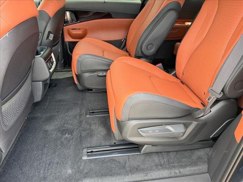 new 2026 Kia Carnival Hybrid car, priced at $53,553
