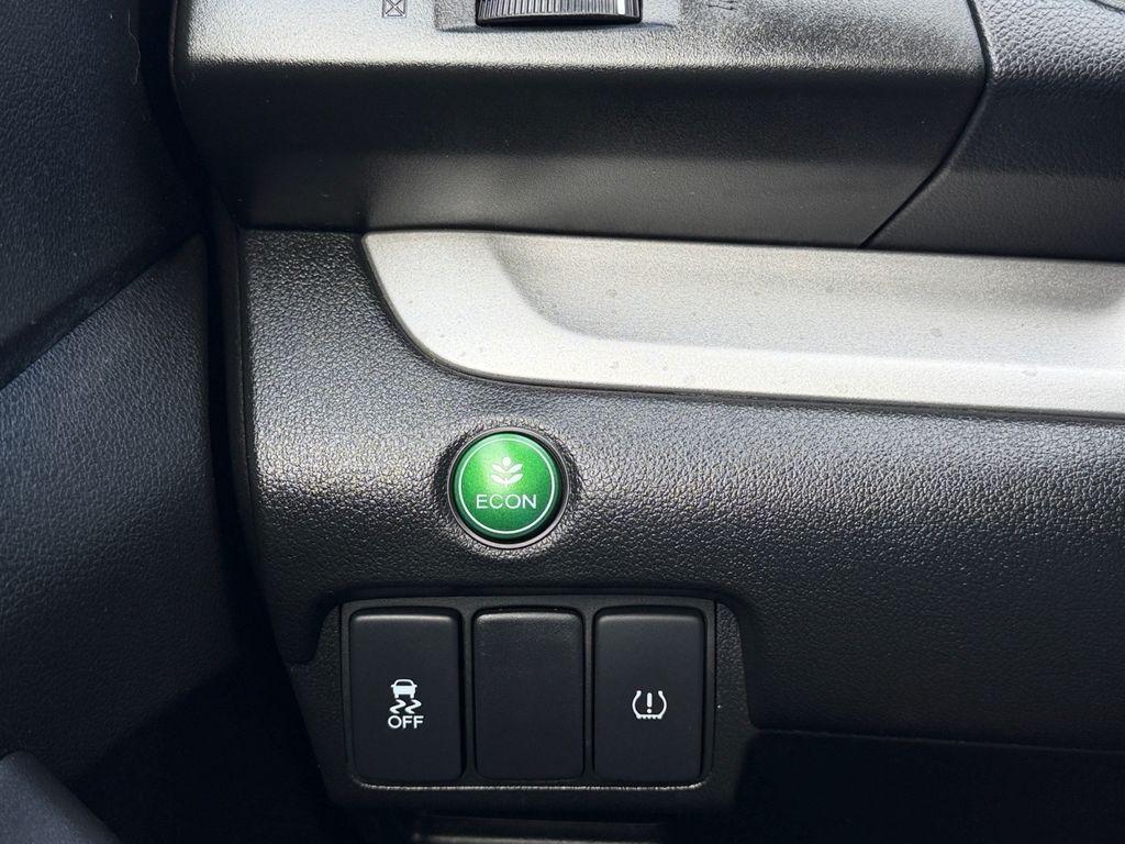 used 2014 Honda CR-V car, priced at $13,500