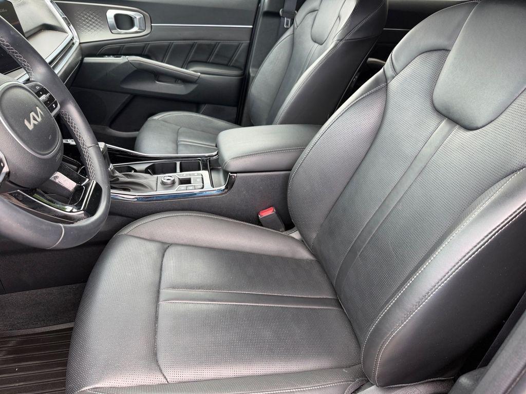 used 2024 Kia Sorento car, priced at $30,990
